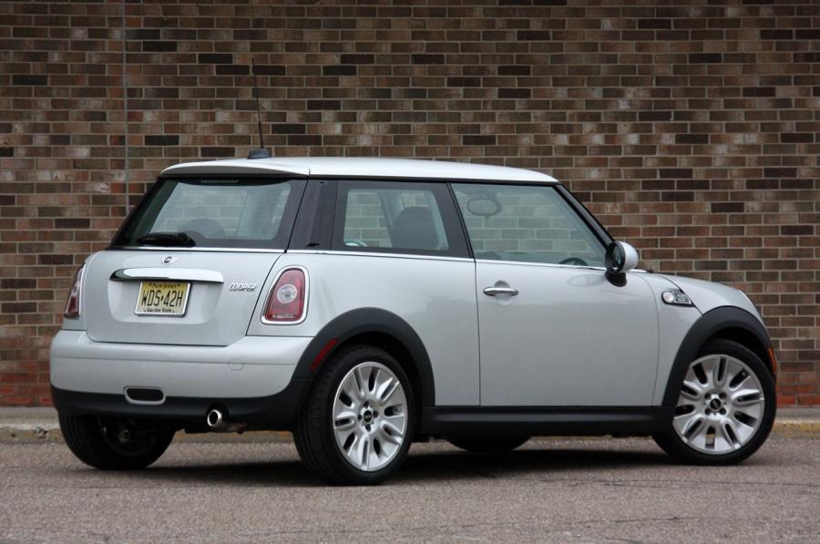  Mini Cooper 50 Camden Edition 2010 года  (фото 53 из 53)